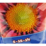 Engrais pour la floraison en plein champ